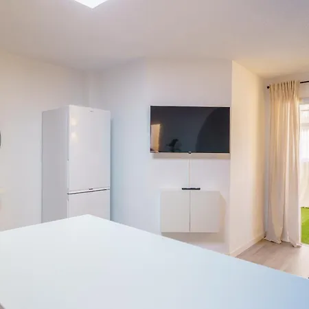 2br - Seaviews & Nature Pools *